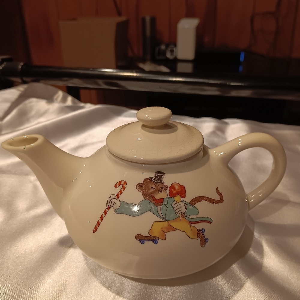 Vintage child teapot